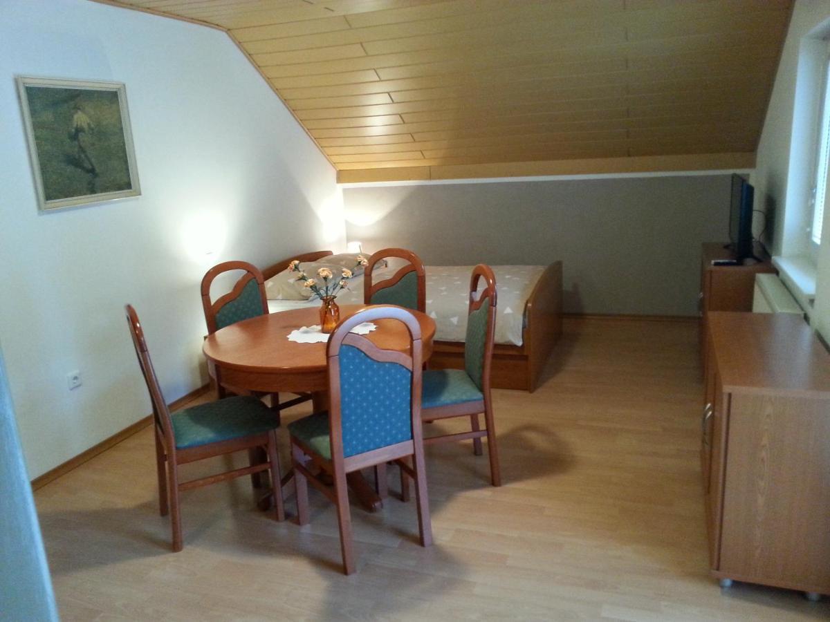 Apartmaji In Sobe Kocjancic بوتْشيترتيك المظهر الخارجي الصورة